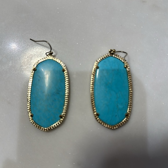 Kendra Scott gold & turquoise earrings. - Picture 4 of 4
